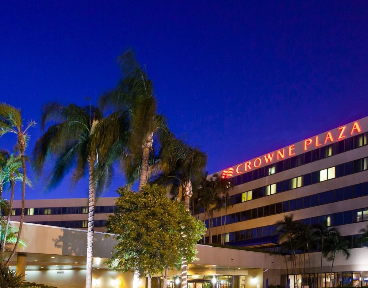 Super Bowl Packages Hotels, Tickets, Tailgate Party